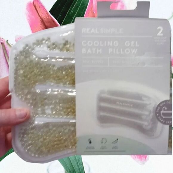 Soak The Day Away Scented Bath Salts And Gel Pillow Gift Bundle NWT - Picture 3 of 10